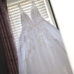 Wedding dress